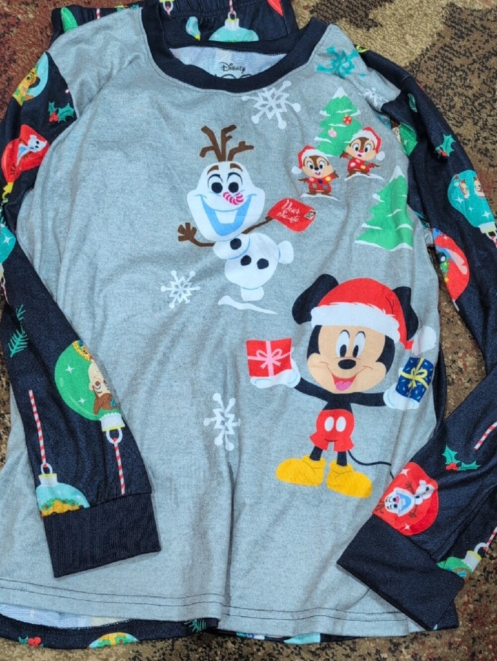 Disney Grey Holiday Pajama Set with Navy Ornament Pants Size 2x - Picture 3 of 5